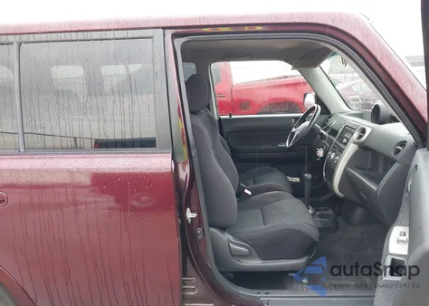 2005 Scion Xb from USA, damaged, VIN JTLKT324350201033